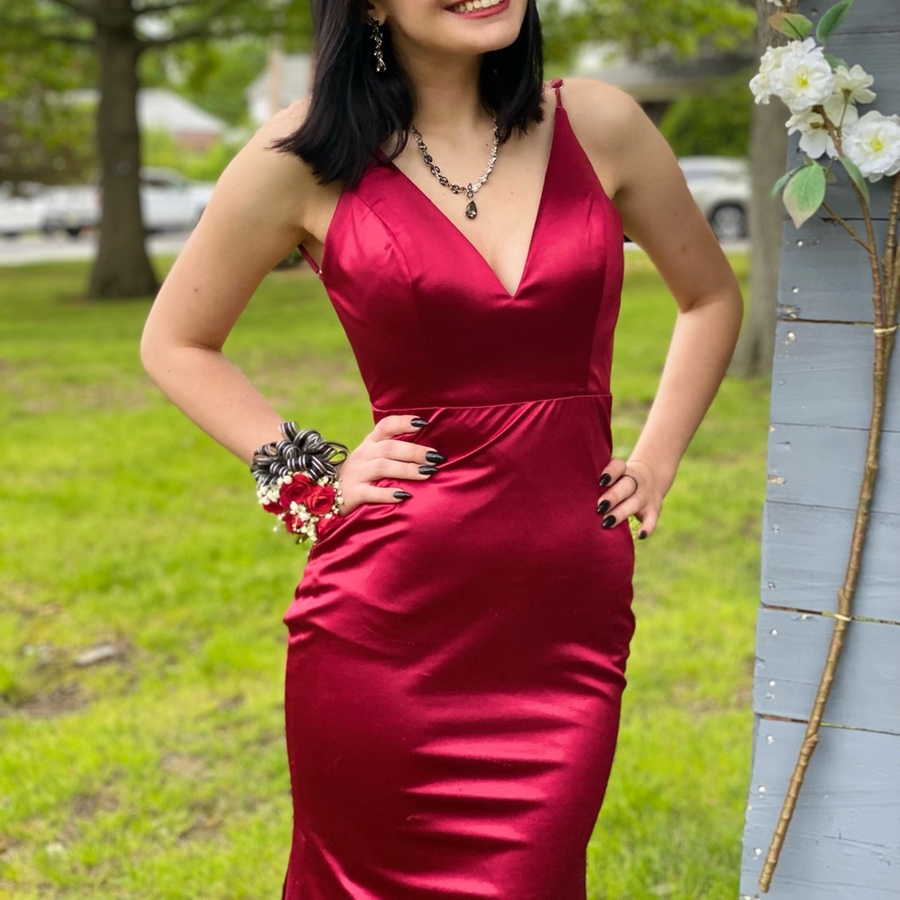 Portia and Scarlett size 9 prom dress